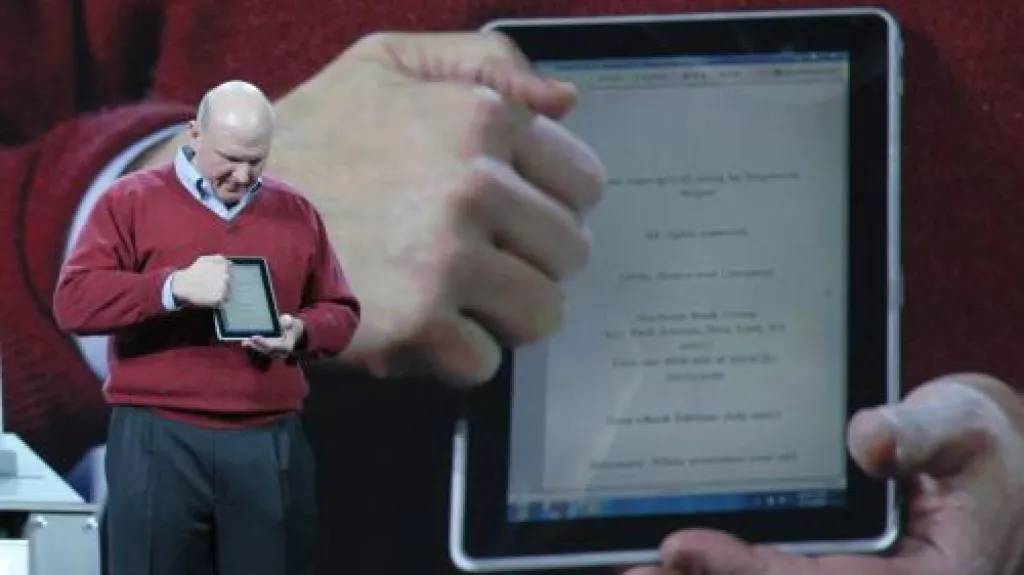 Steve Ballmer představuje nový tablet