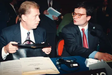 Vondra – odchází poslední disident a s pošramocenou pověstí