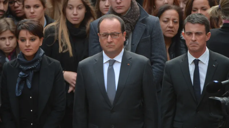 Paříž - minutu ticha vystřídal sborový zpěv hymny