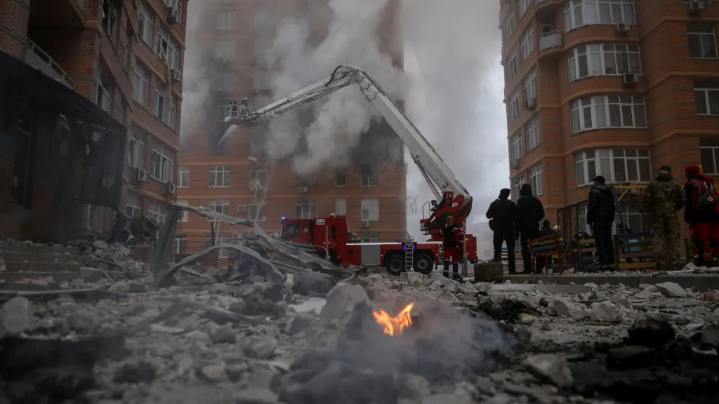 V Oděse poškodil ruský útok obytnou budovu