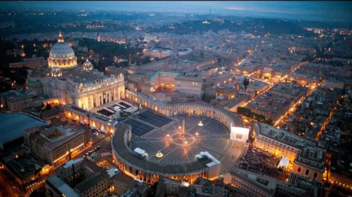 Reportáž Hany Scharffové o přípravách ve Vatikánu