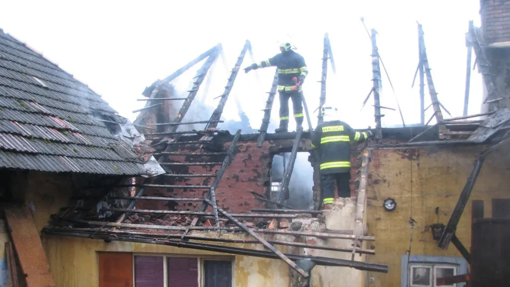 Požár rodinného domu v Částkově