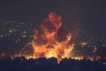 Izrael během hodiny zasáhl 120 objektů Hizballáhu, tvrdí armáda