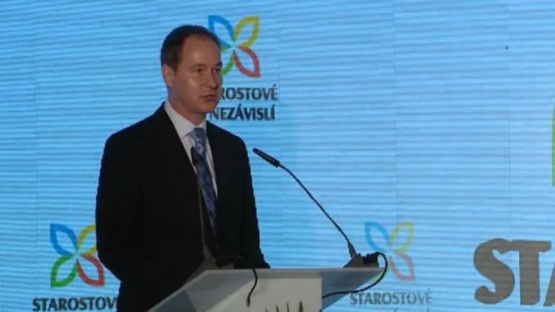 Petr Gazdík na sněmu STAN