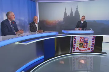 Prezident by měl mít politickou zkušenost, míní Topolánek. Havel ji neměl, oponoval Horáček