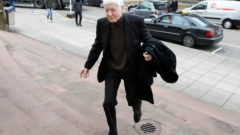 Anton Schlecker cestou k soudu