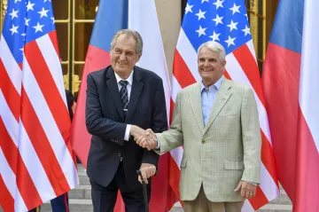 Záleží na všech životech, heslo Black Lives Matter je rasistické, řekl prezident Zeman