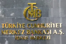 Turecko zvýšilo úrokovou sazbu na čtyřicet procent, je nejvyšší od nástupu Erdogana