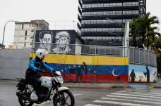 Venezuelský režim zatkl před nedělními volbami přes 70 lidí