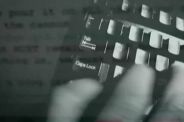 Na internetu přibývá obchodů s novými drogami