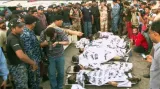 Při útoku na letiště v Karáčí zemřelo 28 lidí