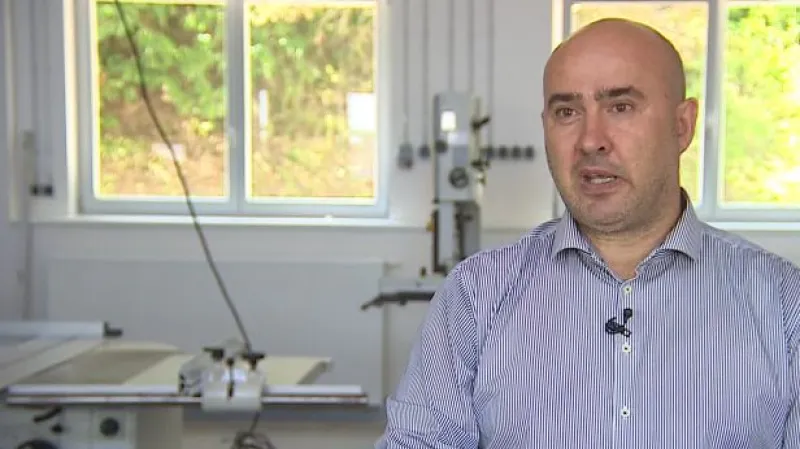 O laboratoři hovoří vedoucí výzkumného centra Petr Horáček