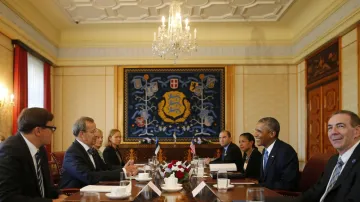 Obama při jednání s estonským prezidentem Ilvesem