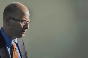 Sobotka si demisi nakonec rozmyslel. Na Hrad poslal návrh s odvoláním Babiše