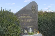 Na D1 u Humpolce uctili památku Alexandera Dubčeka i za přítomnosti slovenského velvyslance