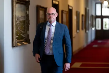 Povinné zavedení nových vzdělávacích plánů pro ZŠ a MŠ se odloží o rok, řekl Plaga