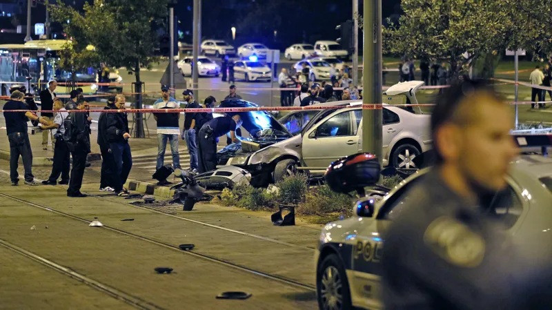 V Jeruzalémě najel řidič do lidí na tramvajovém ostrůvku