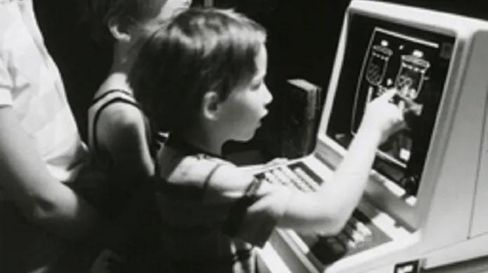 Děti si poprvé mohly vyzkoušet dotykové obrazovky