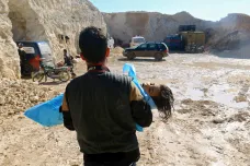 Kolem útoku smrtícím plynem v syrském Idlibu zůstává mnoho otázek 