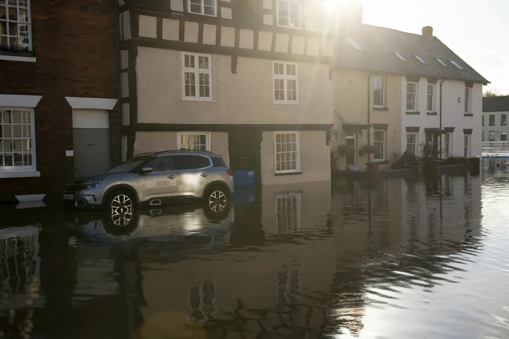 Následky bouře Christoph ve Velké Británii. Fotografie ukazují povodně ve městě Bewdley, Norwich a York