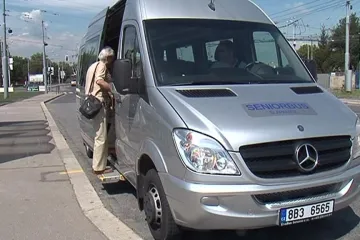 Místo MHD jezdí ve Šlapanicích Seniorbus