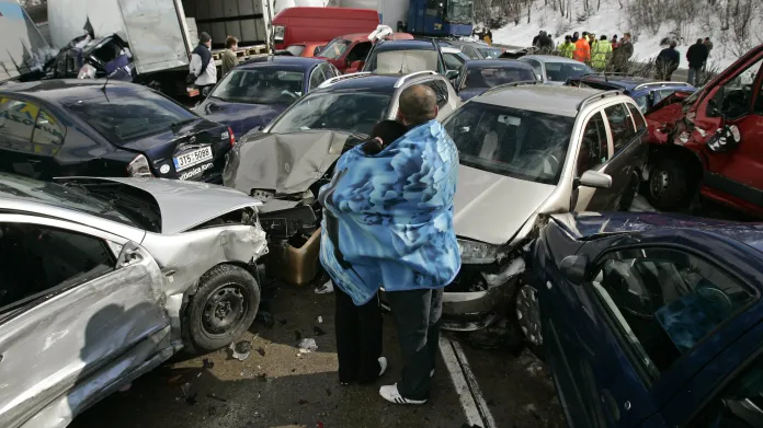 Hromadná nehoda na D1 v roce 2008