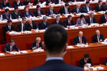 Čínská ekonomika čelí výzvám, stanovený cíl je nejskromnější za desítky let