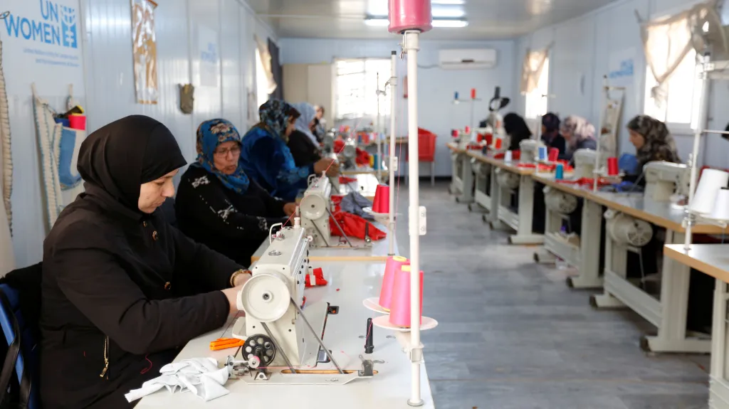 Díky českým penězům fungují i kurzy v jordánském táboře Zátarí