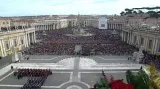 Papež požehnal světu - bez komentáře