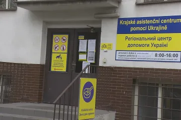 Uprchlíkům končí možnost požádat o prodloužení víz dočasné ochrany. Přeregistrace ukáže, kolik jich v Česku je