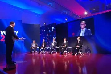 Jak se změní Senát? V superdebatě ČT diskutují špičky politických stran