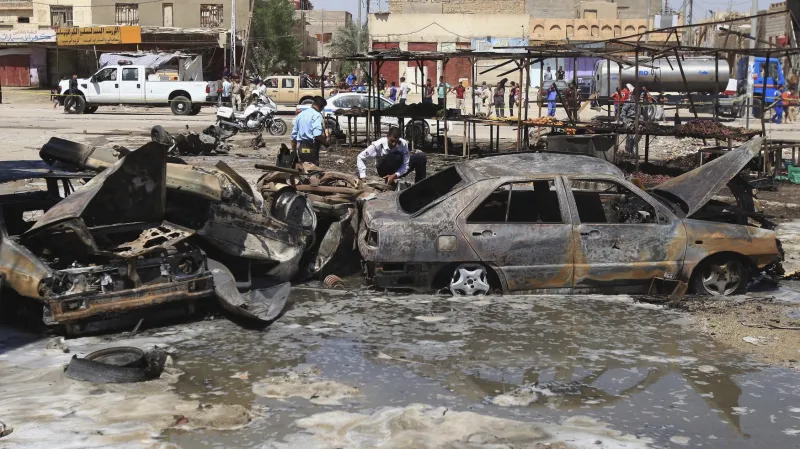 Následky výbuchu v Bagdádu