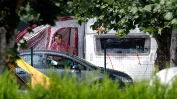 Karavan, kde trávila dovolenou zavražděná britská rodina