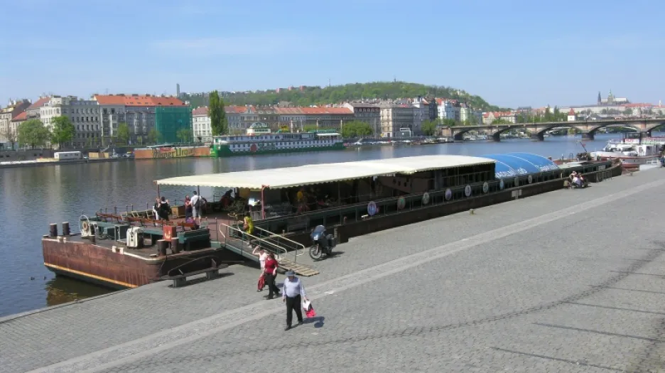 Loď Tajemství bratří Formanů