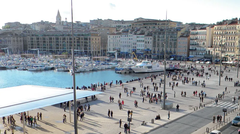 Renovace Starého přístavu Vieux-Port, Marseille, Francie