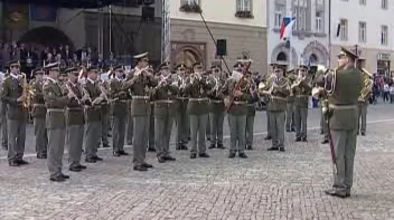 Moravská Třebová oslavuje 75 let vojenského školství ve městě.