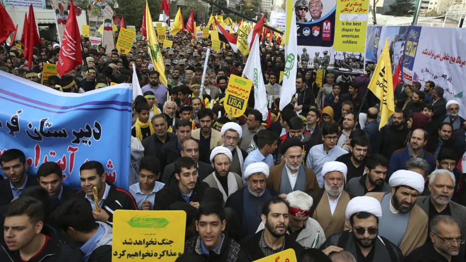 Protiamerická demonstrace v Íránu