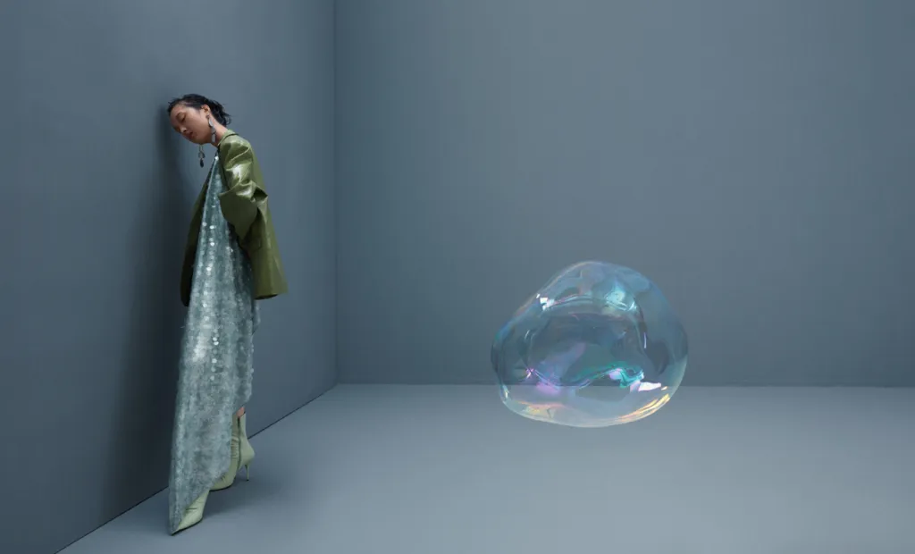 Vítěznou fotografií v kategorii Móda se stal snímek The Colorful Fragile Bubbles od Zejian Li