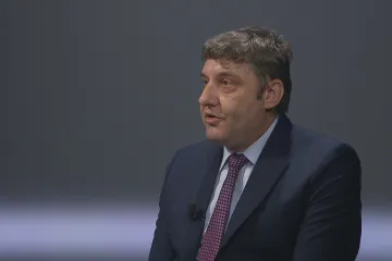 Putin vzejde ze summitu posílený, shodují se komentátoři