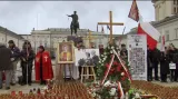 Výročí tragédie ve Smolensku tématem Událostí, komentářů