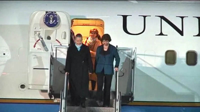 Clintonová a Ashtonová v Kosovu