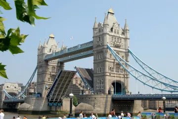 Slavnostní otevření mostu Tower Bridge