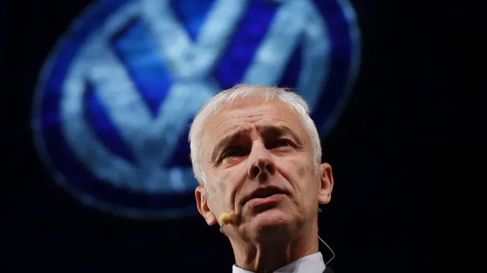 Generální ředitel firmy Volkswagen Matthias Müller na autosalonu v Detroitu