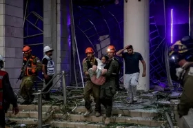 Při íránském úderu na Izrael zahynulo osm lidí