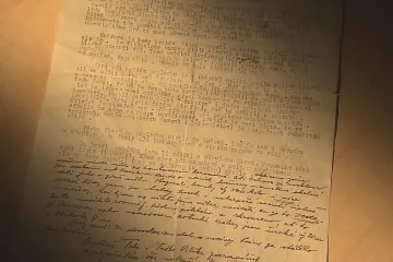 Na chodníku v Ostravě se našel autentický dopis, který popisuje bombardování z roku 1944