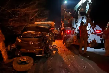 Vojáci převezli do vlasti tři české humanitární pracovníky zraněné při nehodě na Ukrajině