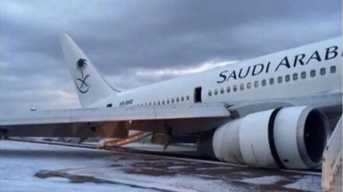 Havarovaný Boeing 767-300 v Saúdské Arábii