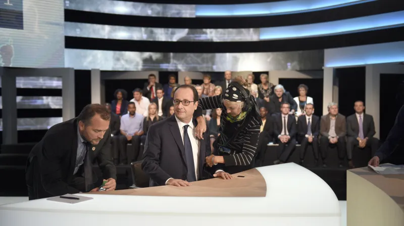 Francoise Hollande ve francouzské televizi