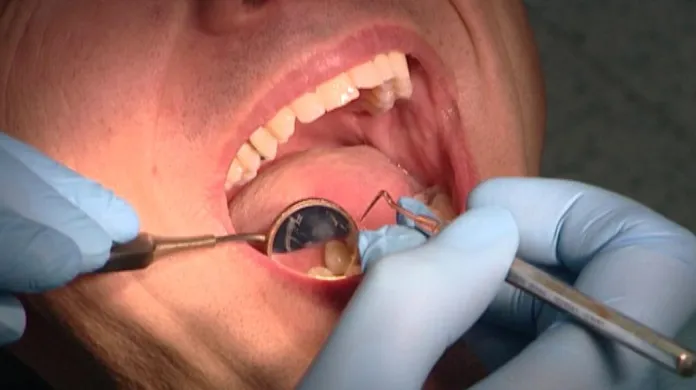 Ze zubní ordinace