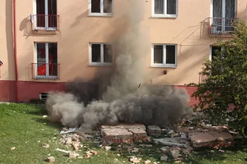 Výbuch plynu poničil bytový dům v Havířově